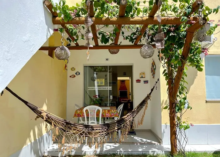 PROMOÇÃO no Pedacinho do Paraíso - Cond PRAIA DOS CORAIS - 200m praias C Vermelha e Mutá, próx CABANA DOS CORAIS - APTO térreo, 2 QUARTOS com AR-CONDICIONADO, área GOURMET com churrasqueira, COZINHA COMPLETA, WI-FI 200 Mbps Porto Seguro